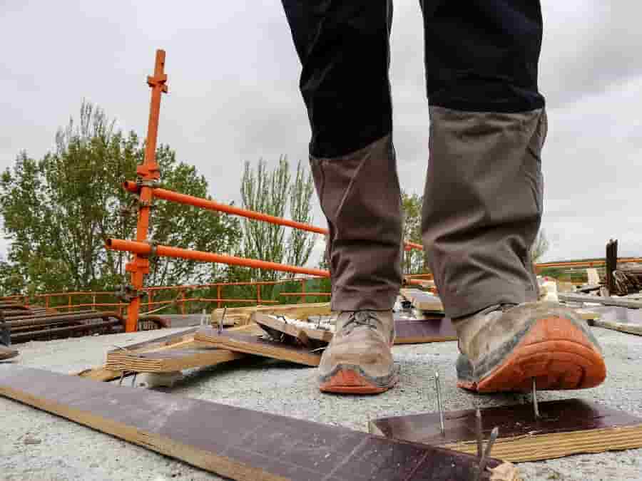 Union Urges Firms to Tackle Workplace Injuries