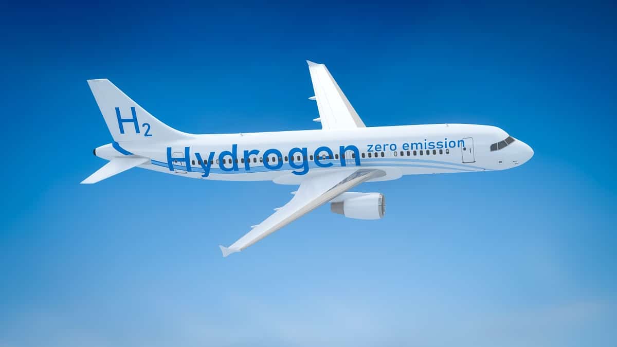 Workers Take Flight with Hydrogen